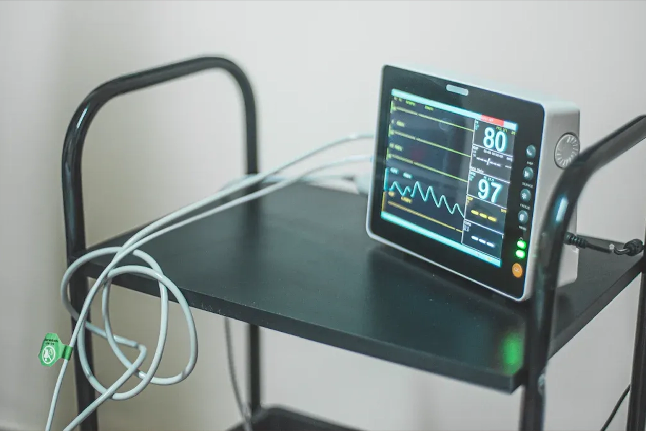 醫療設施以 EMI 屏蔽音訊電纜