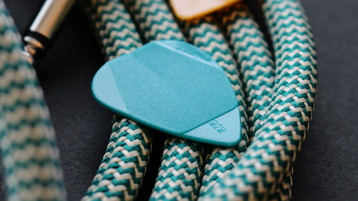 符合 IEC 標準：適用於工業音訊應用的認證低噪音電纜