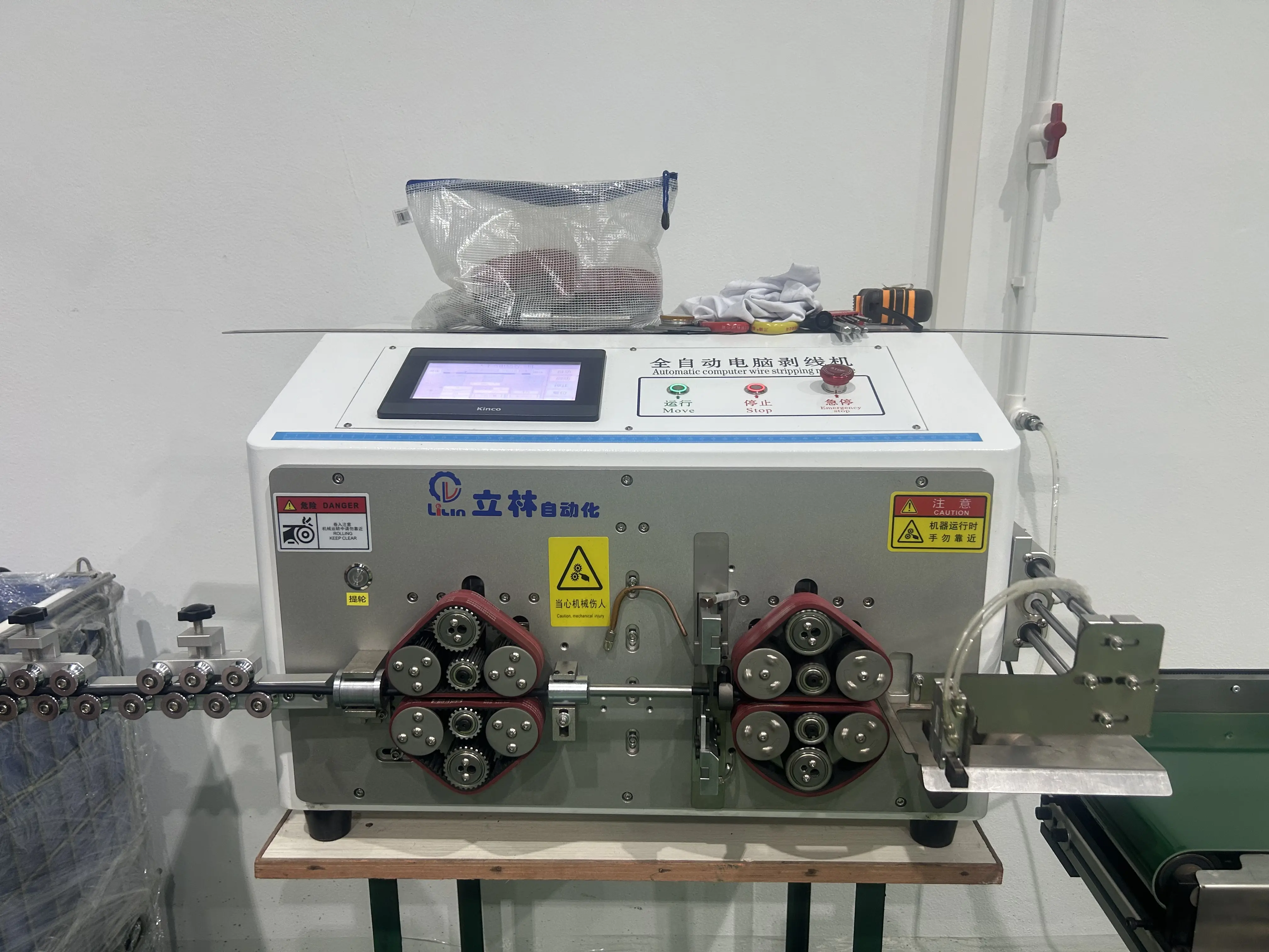 42379fc39f1877425d2e75026e81276