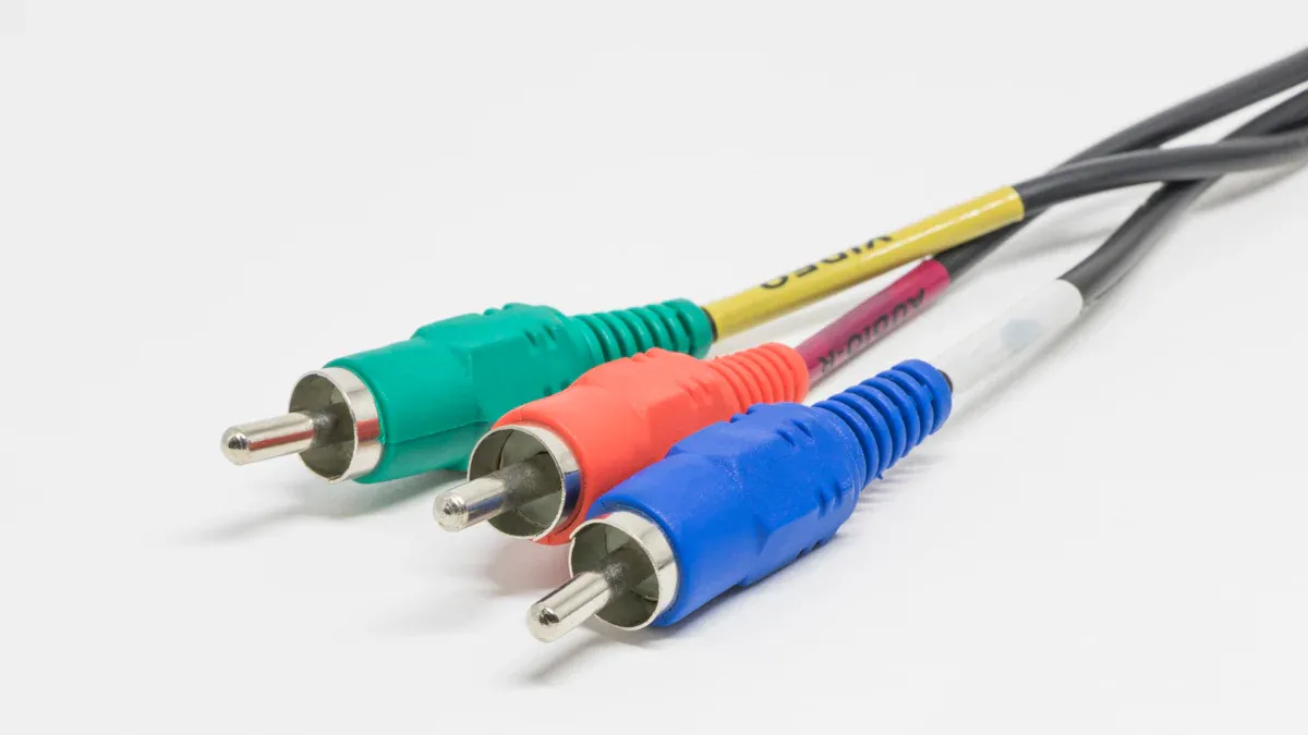 用於家庭劇院安裝的高密度 RCA 電纜：滿足商業 AV 標準